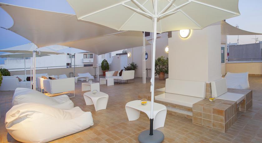 سانتا أيُلاريا ذيس ريو Aparthotel Duquesa Playa المظهر الخارجي الصورة