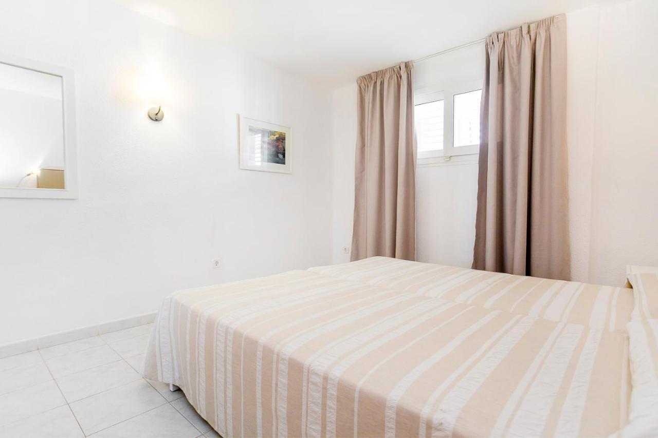 سانتا أيُلاريا ذيس ريو Aparthotel Duquesa Playa المظهر الخارجي الصورة