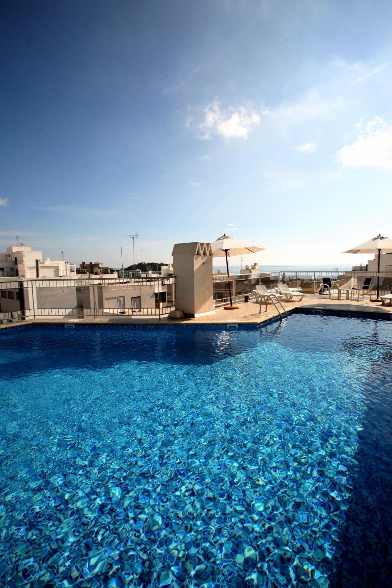 سانتا أيُلاريا ذيس ريو Aparthotel Duquesa Playa المظهر الخارجي الصورة