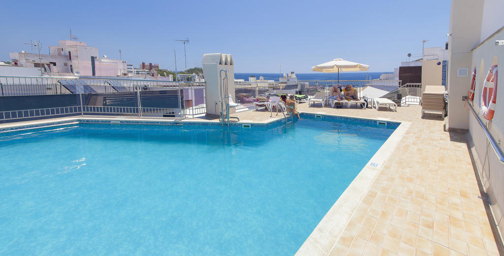 سانتا أيُلاريا ذيس ريو Aparthotel Duquesa Playa المظهر الخارجي الصورة